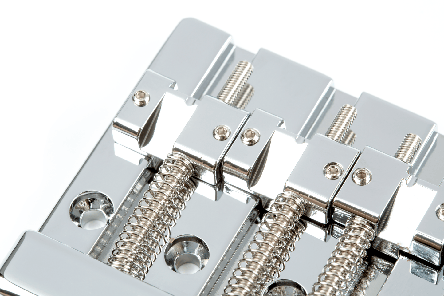 Fender® HiMass™ 4-String Bass Bridge Assembly With Zinc Saddles